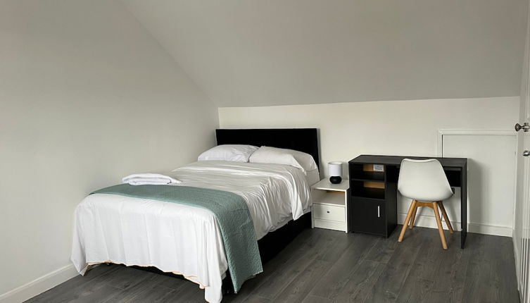 Foto 1 - Remarkable 1-bed Studio Apartment in Redbridge