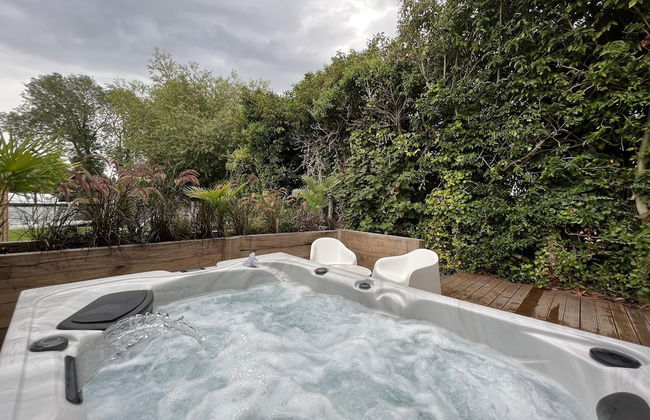 River View Guest House, Jacuzzi, Boat, Fire Hire - Foto 16