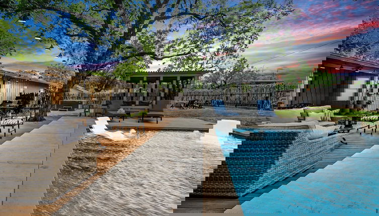 Foto 1 - Blissful Haven With Hot Tub & Fire Pit