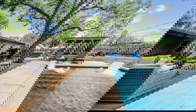 Foto 1 - Blissful Haven With Hot Tub & Fire Pit