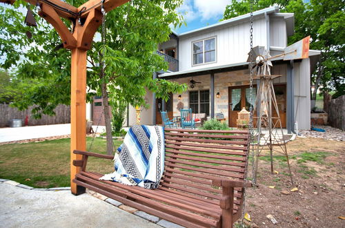 Foto 25 - Luxury Craftsman Home With Hot Tub and Firepit - 1blk to Main