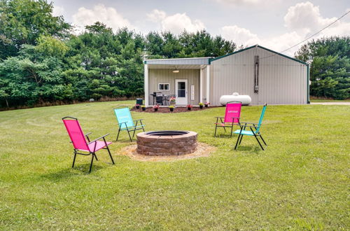 Photo 3 - Quaint Somerset Getaway w/ Fire Pit