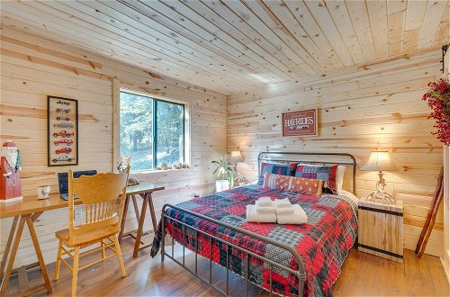 Foto 32 - Charming Cabin Near Kirkwood Ski Resort w/ Hot Tub