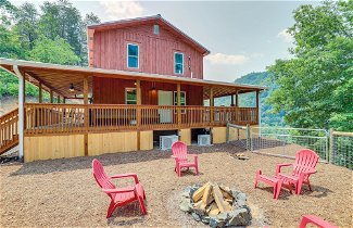 Foto 1 - Secluded Marshall Vacation Rental w/ River Views