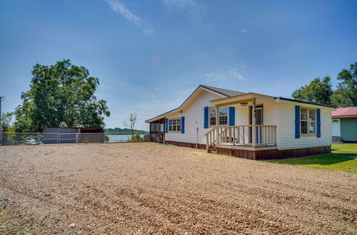 Photo 2 - Lakefront Jonesville Cabin w/ Dock + Fire Pit