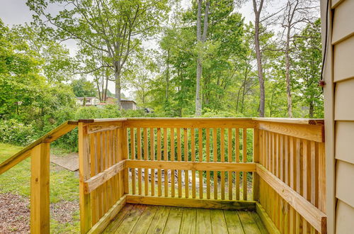 Photo 20 - Oak Hill Vacation Rental - Close to New River