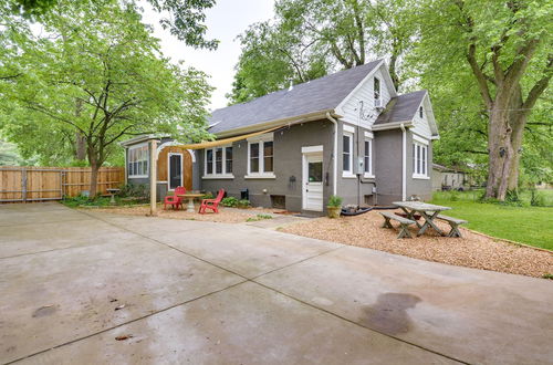 Photo 34 - Whimsical Cottage Near Springfield Art Museum