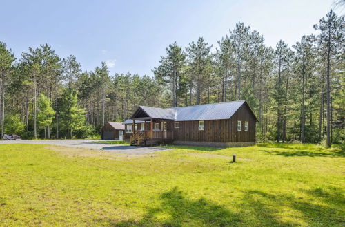 Foto 29 - Brantingham Cabin w/ Porch & Grill: On 5 Acres