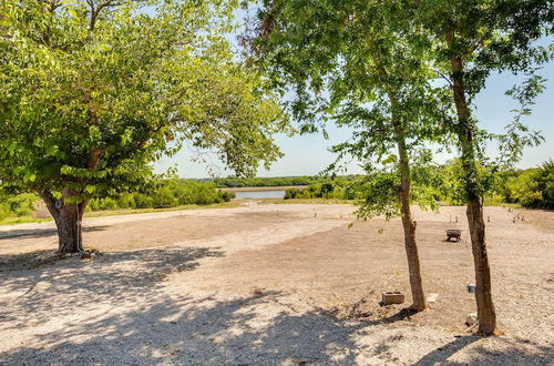 Foto 22 - Mckinney Ranch Home w/ Patios + Lake View