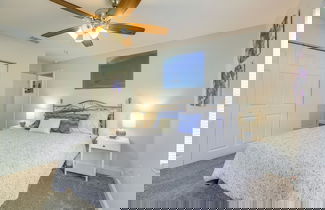 Foto 3 - Modern Ocala Oasis w/ Fire Pit + Gas Grill