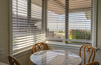 Photo 3 - Stunning Bay-view Vacation Rental in Kensington