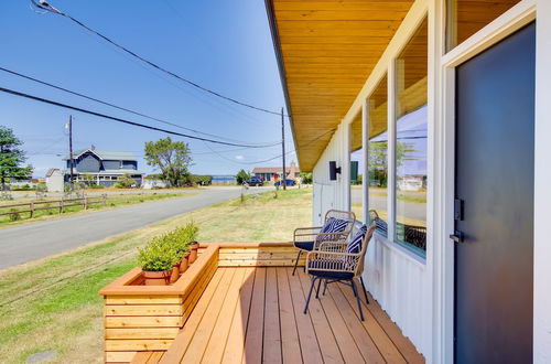 Photo 28 - Whidbey Island Oasis: Walk to Beach, Hot Tub, View