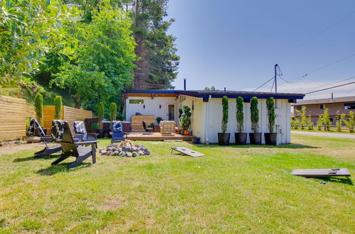 Photo 5 - Whidbey Island Oasis: Walk to Beach, Hot Tub, View