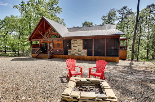 Photo 13 - Cozy Broken Bow Rental Cabin w/ Private Hot Tub