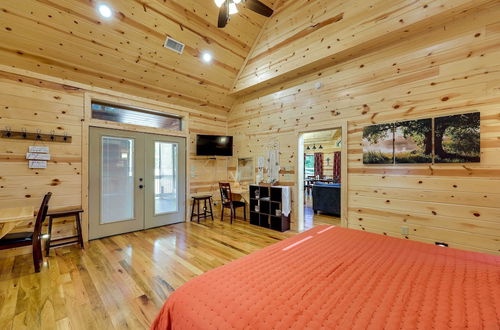 Photo 10 - Cozy Broken Bow Rental Cabin w/ Private Hot Tub