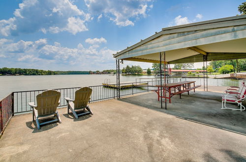 Photo 4 - Cozy Hot Springs Vacation Rental on Lake Hamilton