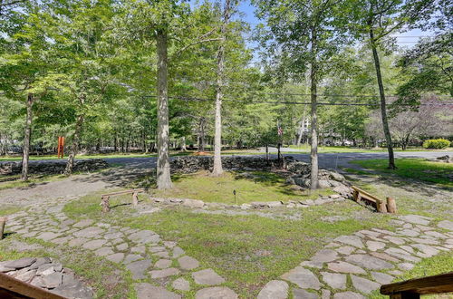 Photo 2 - Scenic Lackawaxen Cottage w/ Pools & Ski Access