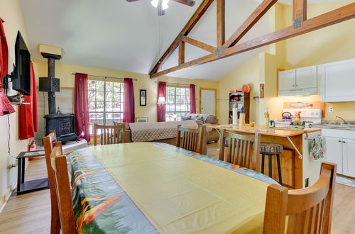 Photo 24 - Scenic Lackawaxen Cottage w/ Pools & Ski Access