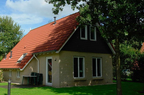 Photo 6 - Spacious Holiday Home With Wifi, 20 km From Assen