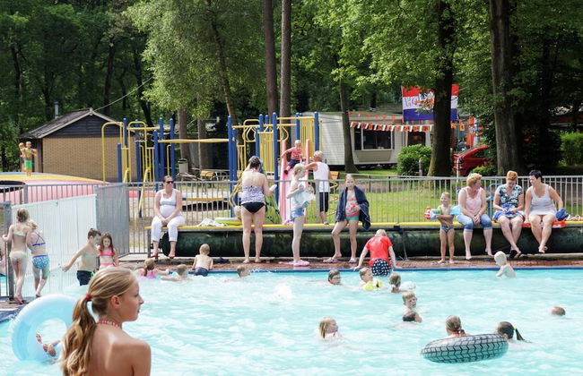Charming Lodge in Staphorst With Pool Access - Foto 17