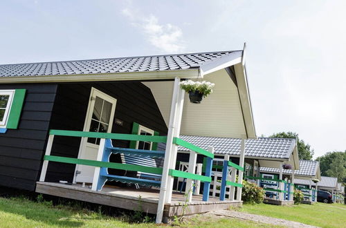 Foto 1 - Cozy Chalet With a Dishwasher, in a Holiday Park in a Natural Environment