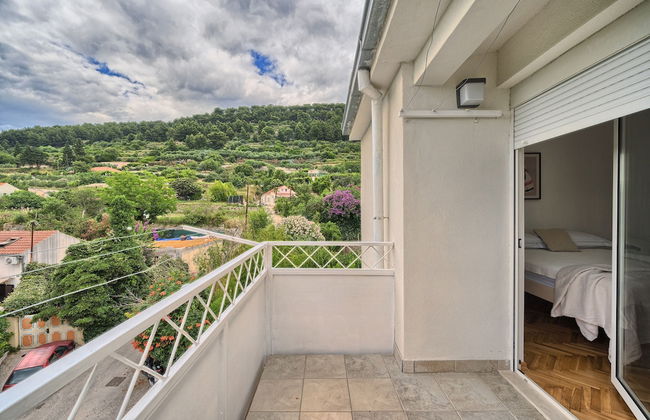 A3 - Luxury apt w big Balcony, 4 min Walk to Beach - Photo 31