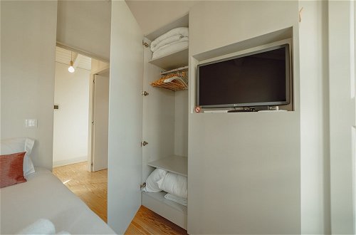 Photo 2 - Downtown Deluxe Duplex by Homing