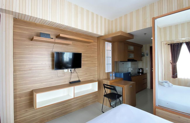 Cozy Stay Studio At Tamansari Mahogany Karawang Apartment - Foto 6