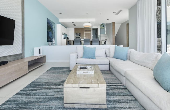 Long Bay Beach Club - Photo 32