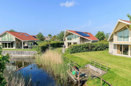 Foto 26 - Holiday Home With Roof Terrace at Veerse Meer