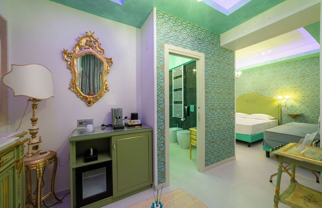 Leucosya Luxury Rooms - Photo 18