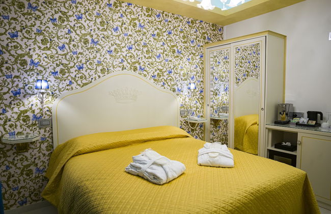 Leucosya Luxury Rooms - Photo 7
