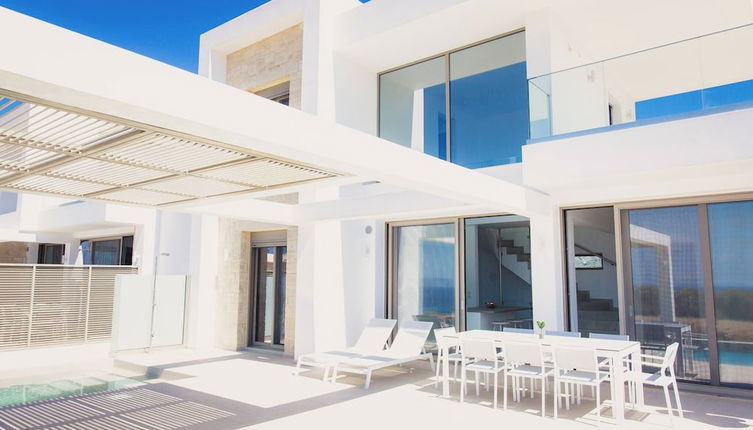 Photo 1 - Starlight Villa Guro - 4bd, 4ba, 4min To Beach