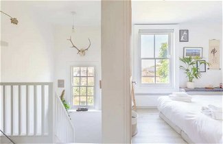 Photo 1 - Quirky & Serene 2BD Flat in Dalston