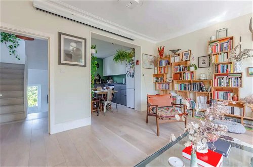 Photo 25 - Quirky & Serene 2BD Flat in Dalston