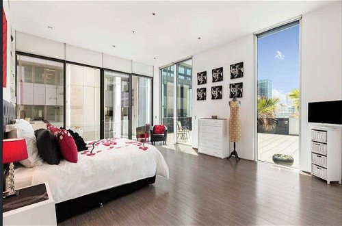 Photo 1 - Perfect 4-bed Penthouse w/ Parking, Pool and Gym