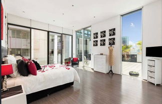 Photo 1 - Perfect 4-bed Penthouse w/ Parking, Pool and Gym