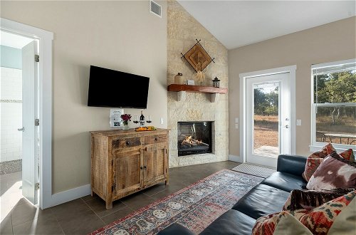 Foto 6 - New! Luxury Cottage With Views Fireplace & Grill