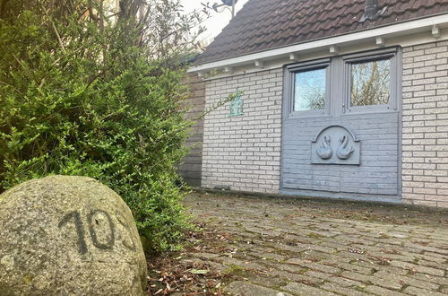 Photo 42 - Holiday Home - 8 Persons - With Sauna at the Lauwerslake Near Wadden Sea