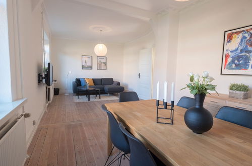 Photo 1 - Spacious 2-bed Apartment in Aalborg