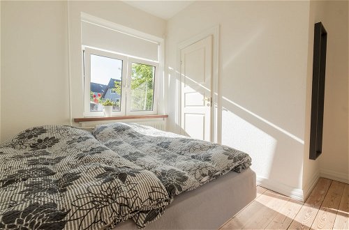 Photo 4 - Spacious 2-bed Apartment in Aalborg