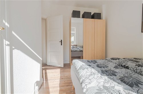 Photo 3 - Spacious 2-bed Apartment in Aalborg
