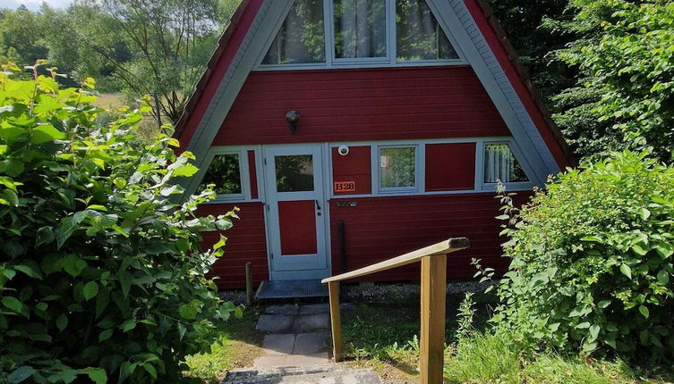 Foto 1 - Wooden Bungalow With a Terrace, in a Wooded Area