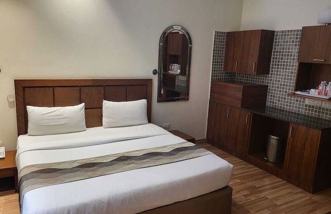 UDS Villa - Next to VFS, Walking to Connaught Place - Photo 22