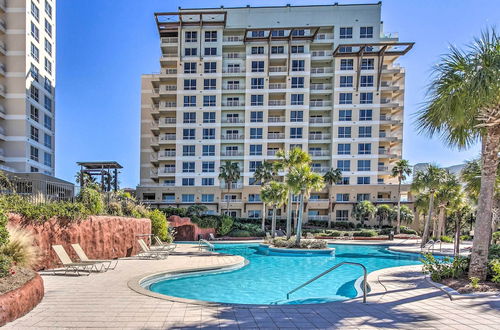 Photo 23 - Destin Resort Studio w/ Pool - Walk to Beach