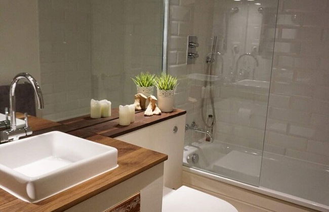 Beautiful Canalside 1-bedroom Flat With Terrace - Foto 11