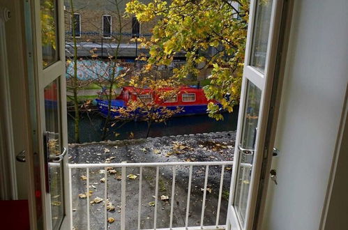 Photo 22 - Beautiful Canalside 1-bedroom Flat With Terrace