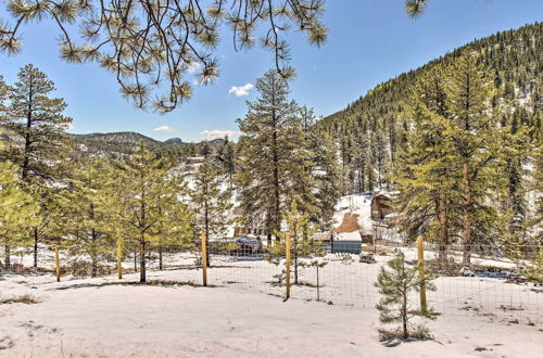 Photo 2 - Cozy Bailey Cabin w/ Sweeping Mountain Views