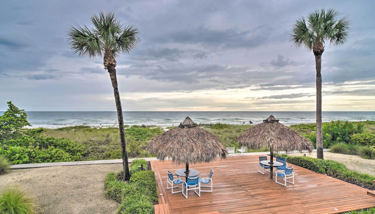 Photo 1 - Oceanfront Condo With Balcony + Beach Access