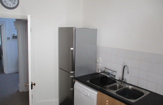Lovely, Spacious, 3 Bedded, First Floor Apartment - Foto 16